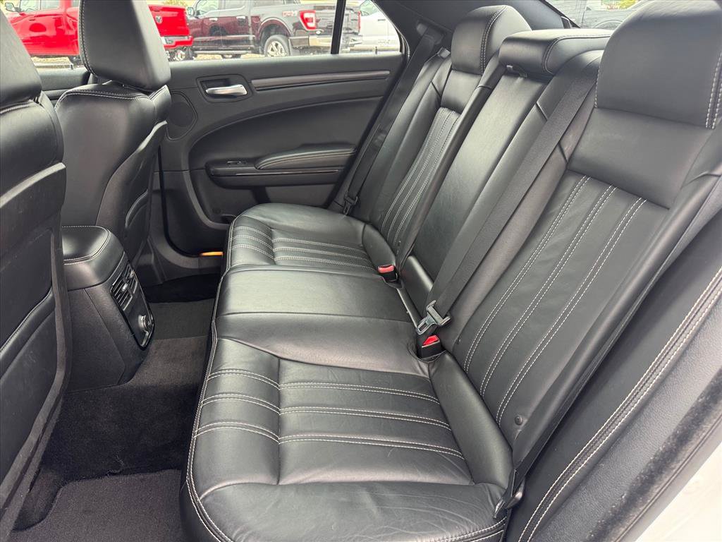 Used 2014 Chrysler 300 S AWD/4WD image 10