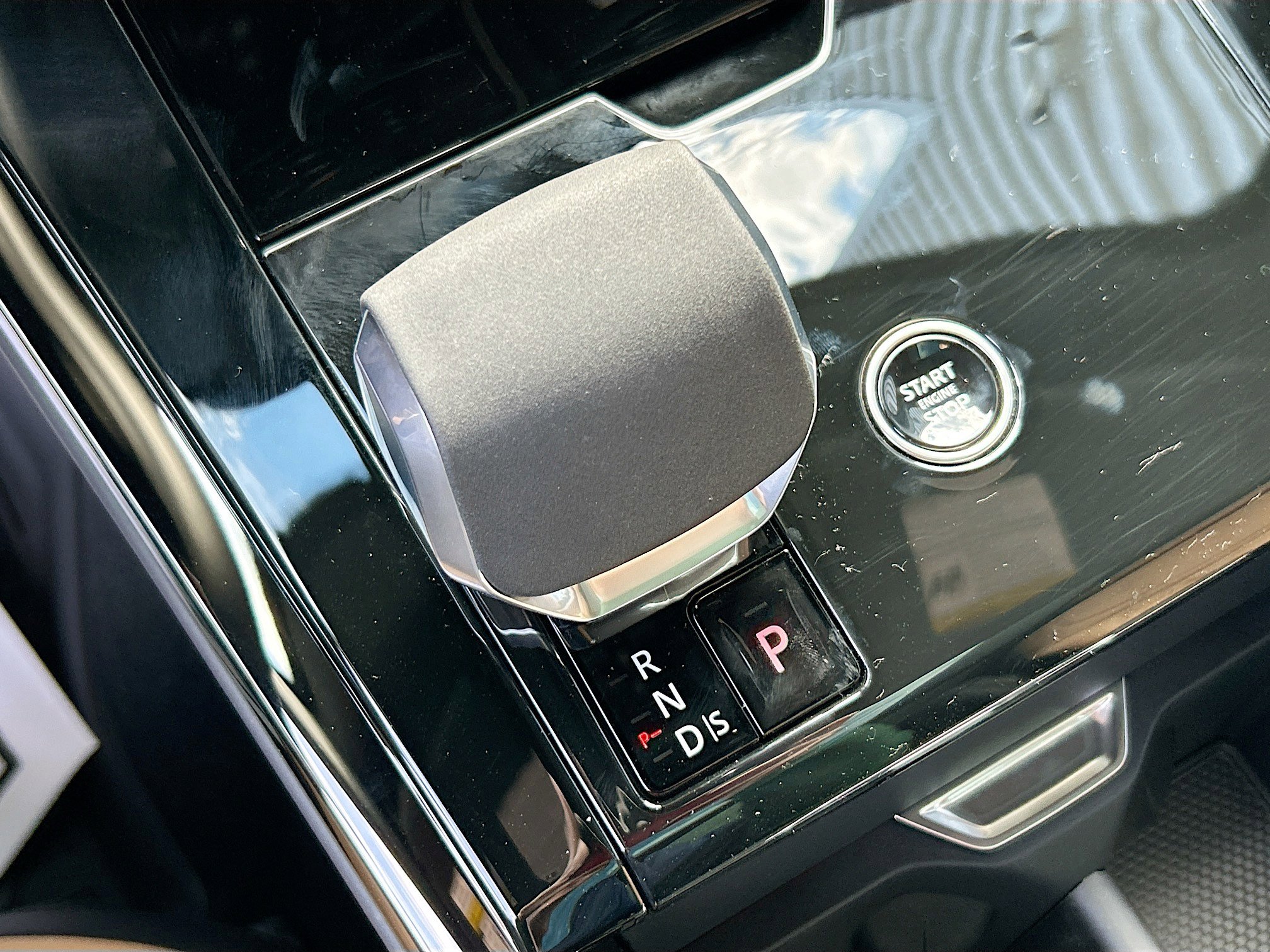 Used 2025 Land Rover Range Rover Sport Dynamic SE image 30