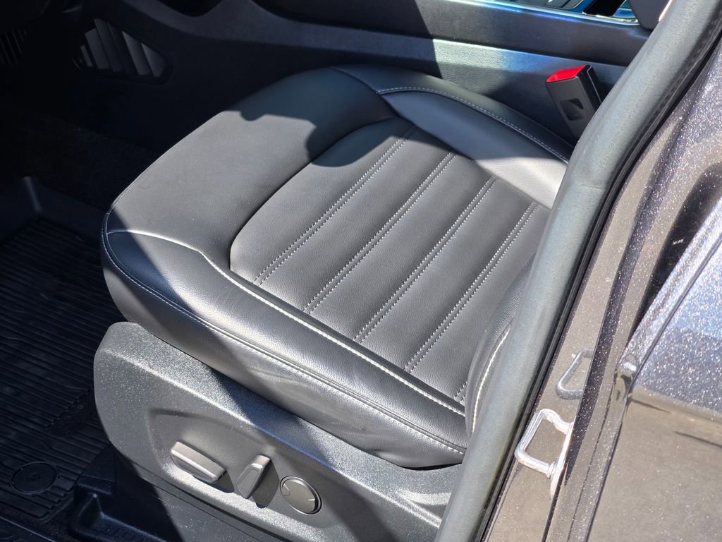Used 2020 Ford Edge SEL w/ Convenience Package AWD/4WD image 34