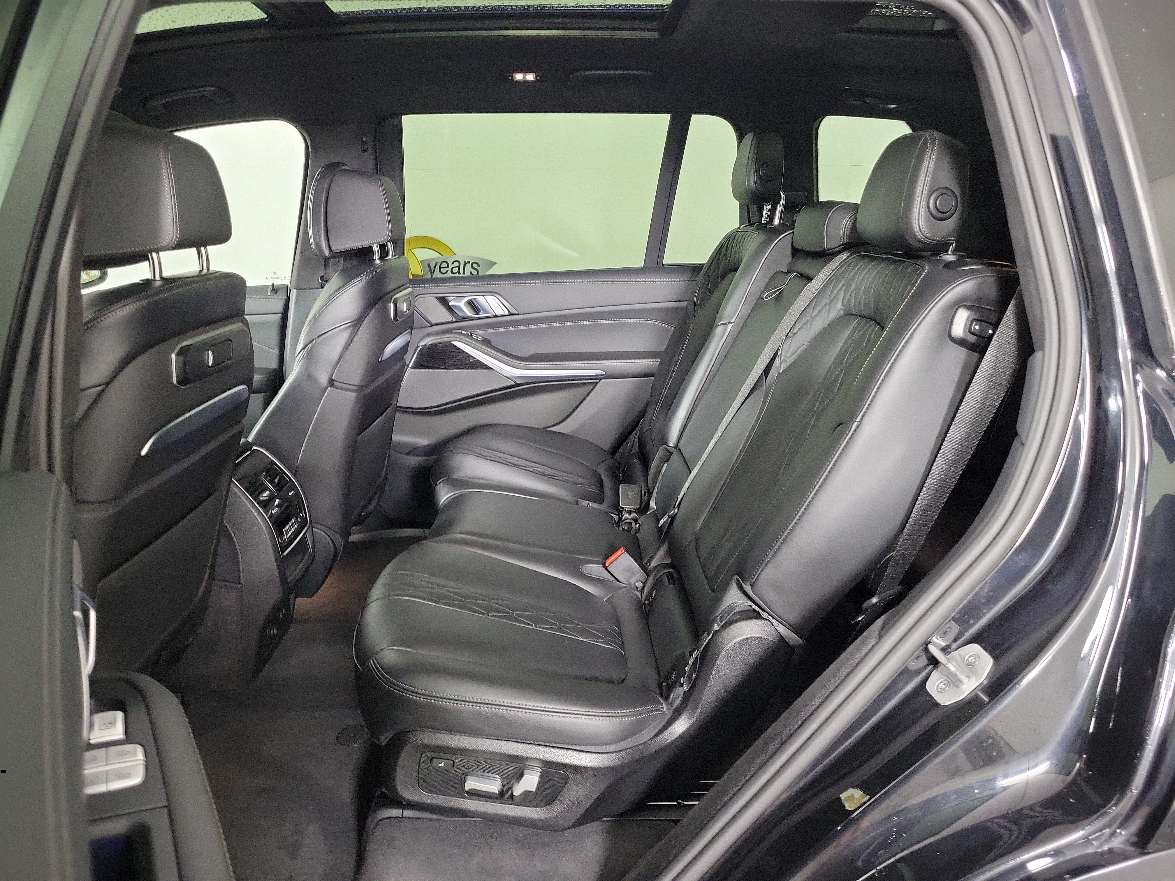 Certified 2025 BMW X7 M60i AWD/4WD image 10