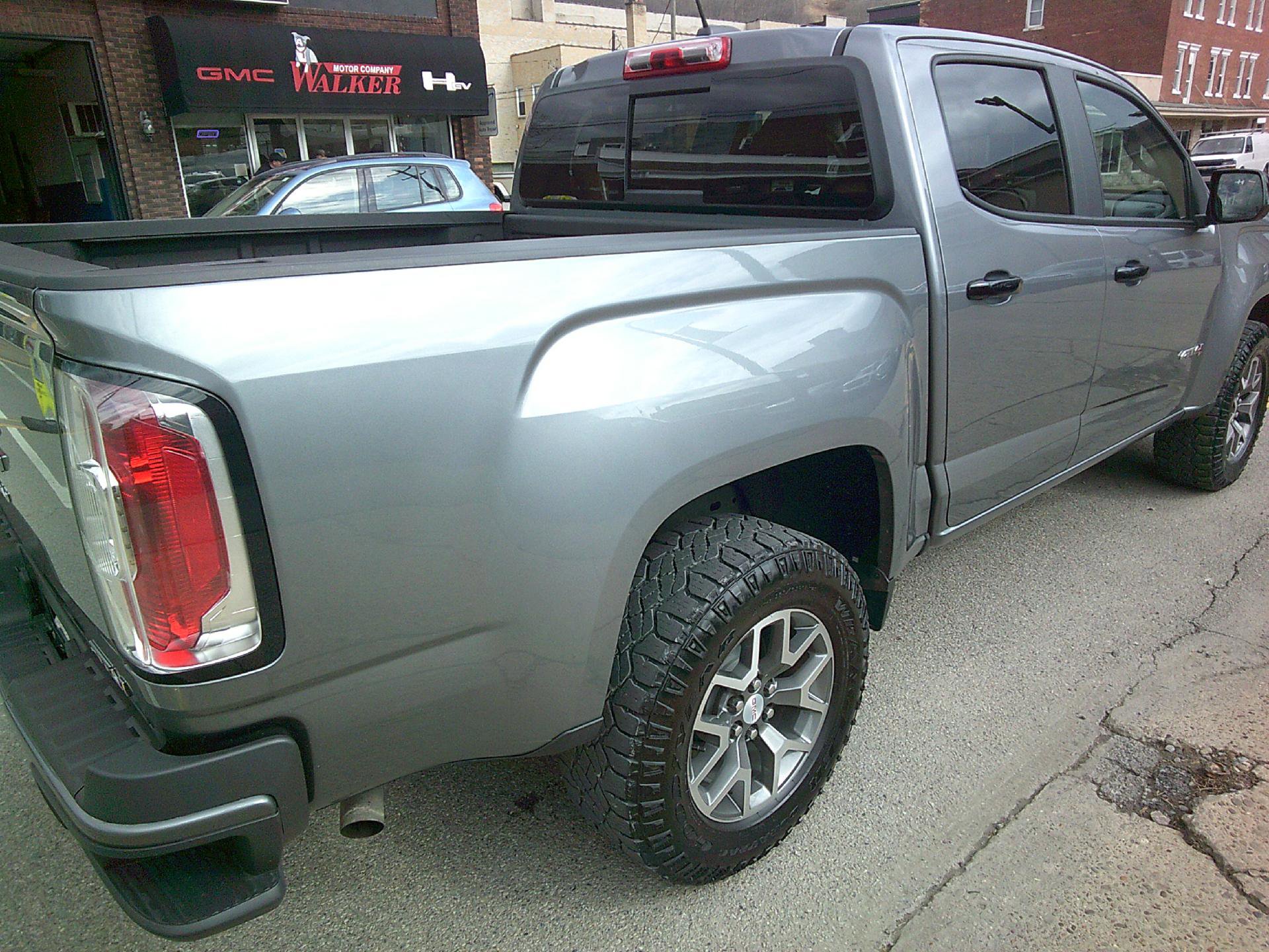 Used 2022 GMC Canyon AT4 w/ Trailering Package image 7