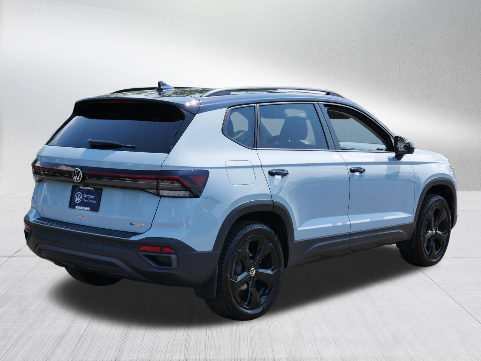 Certified 2025 Volkswagen Taos SE AWD/4WD image 7