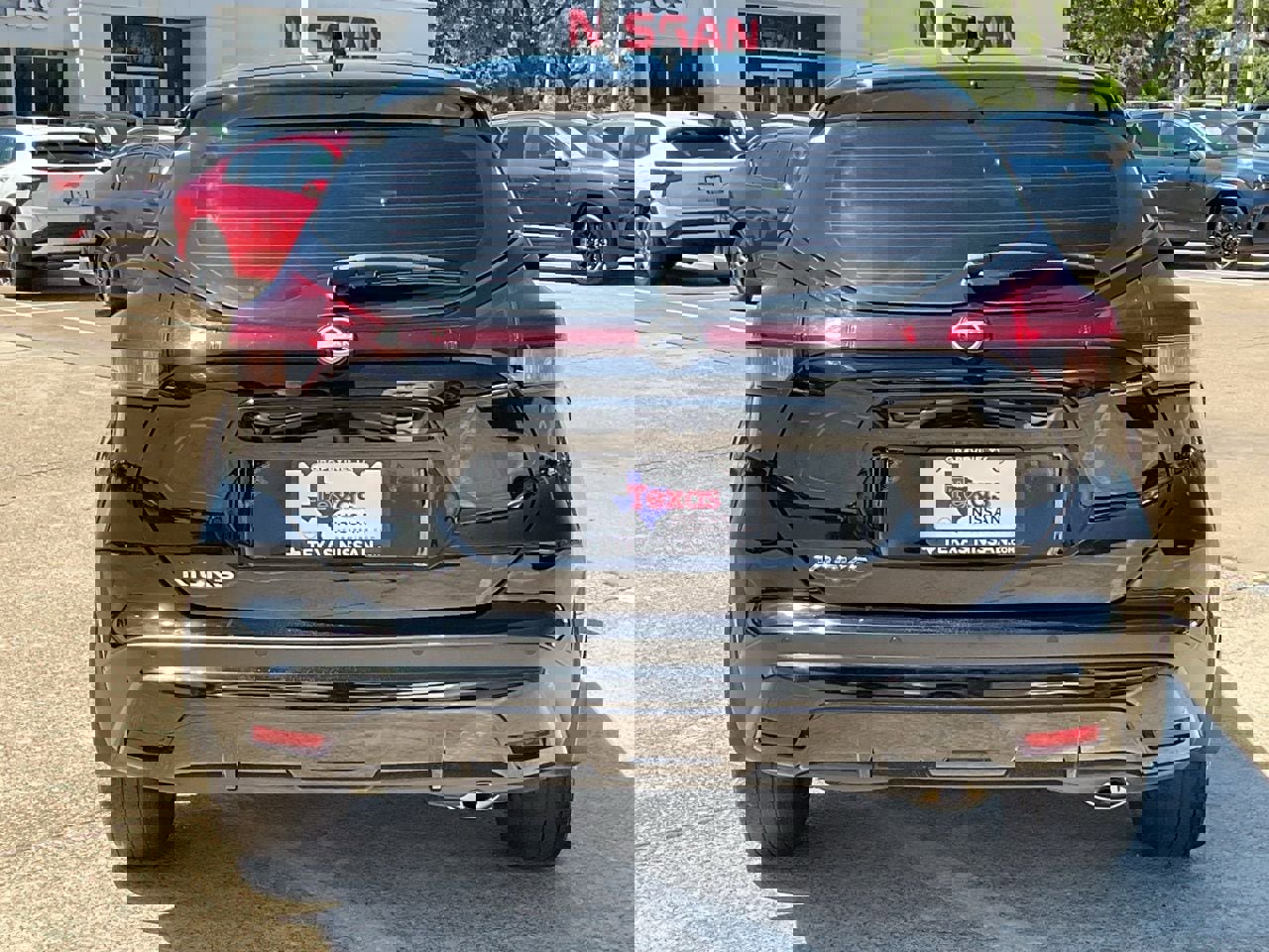 Used 2024 Nissan Kicks S image 6