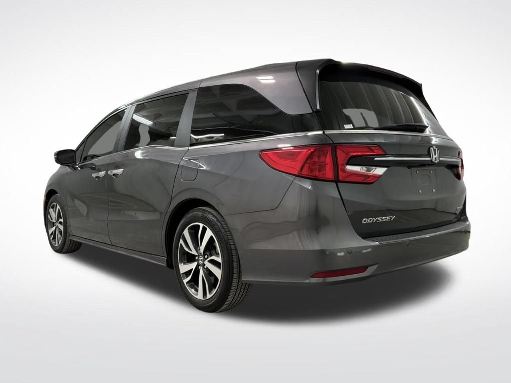 Certified 2024 Honda Odyssey Touring image 2