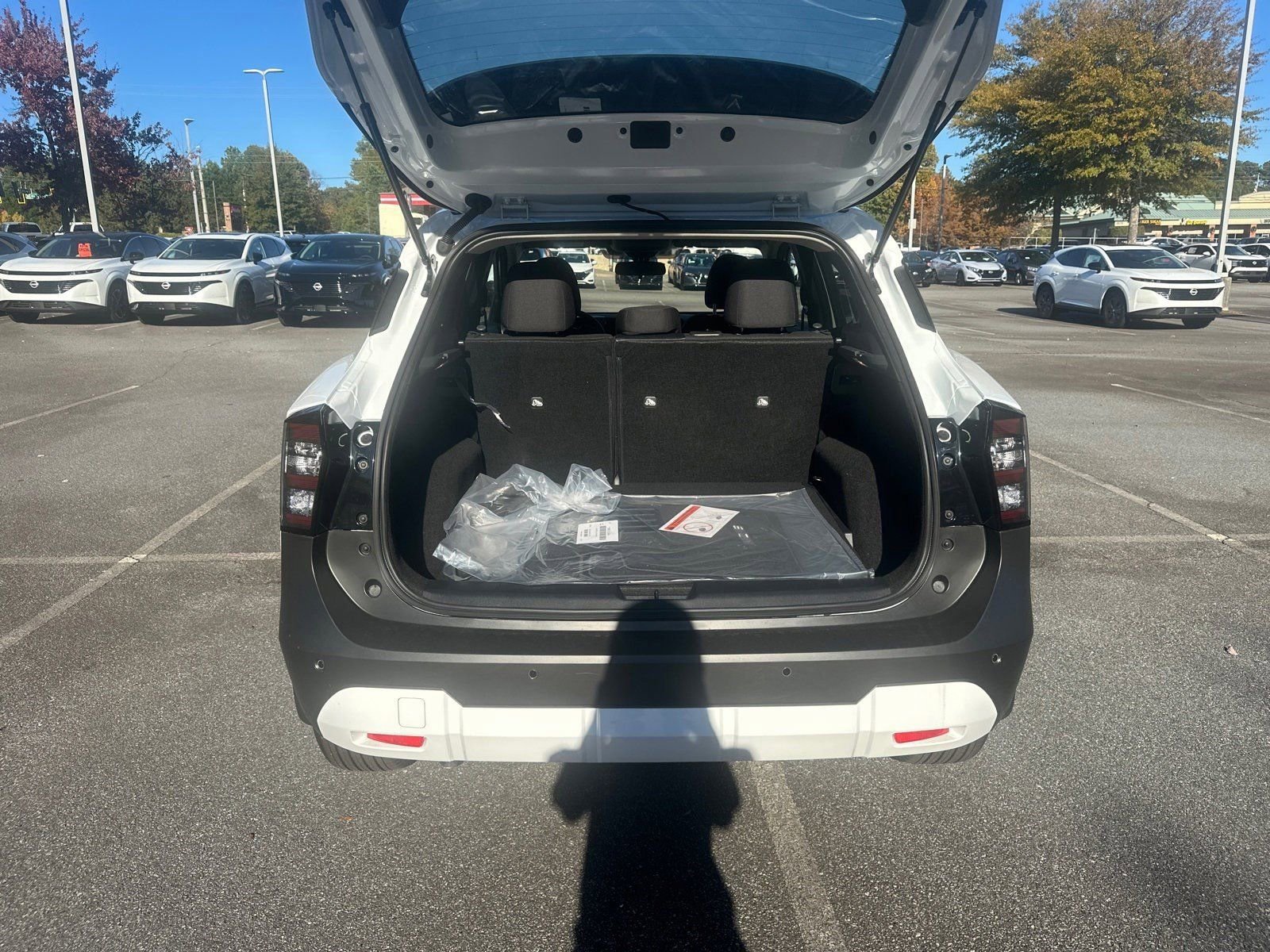 New 2026 Nissan Kicks SV image 18