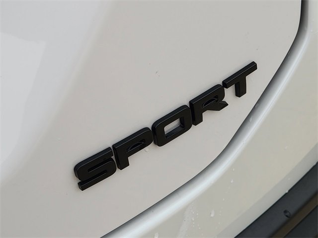 Used 2025 Honda Pilot Sport image 9