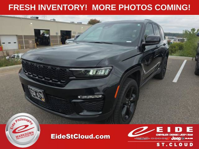 Used 2023 Jeep Grand Cherokee Limited w/ Luxury Tech Group II AWD/4WD image 1