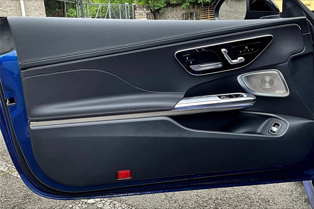 Used 2024 Mercedes-Benz CLE 300 4MATIC Coupe image 18