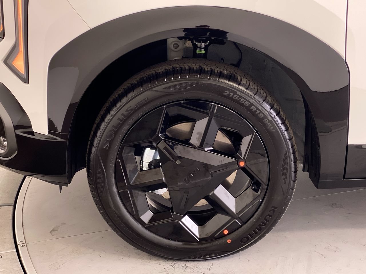 New 2027 Kia Seltos X-Line S w/ X-Line S Premium Package AWD/4WD image 12