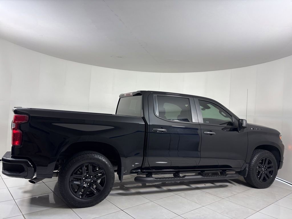 Used 2024 Chevrolet Silverado 1500 Custom w/ Turbomax Blackout Package image 5
