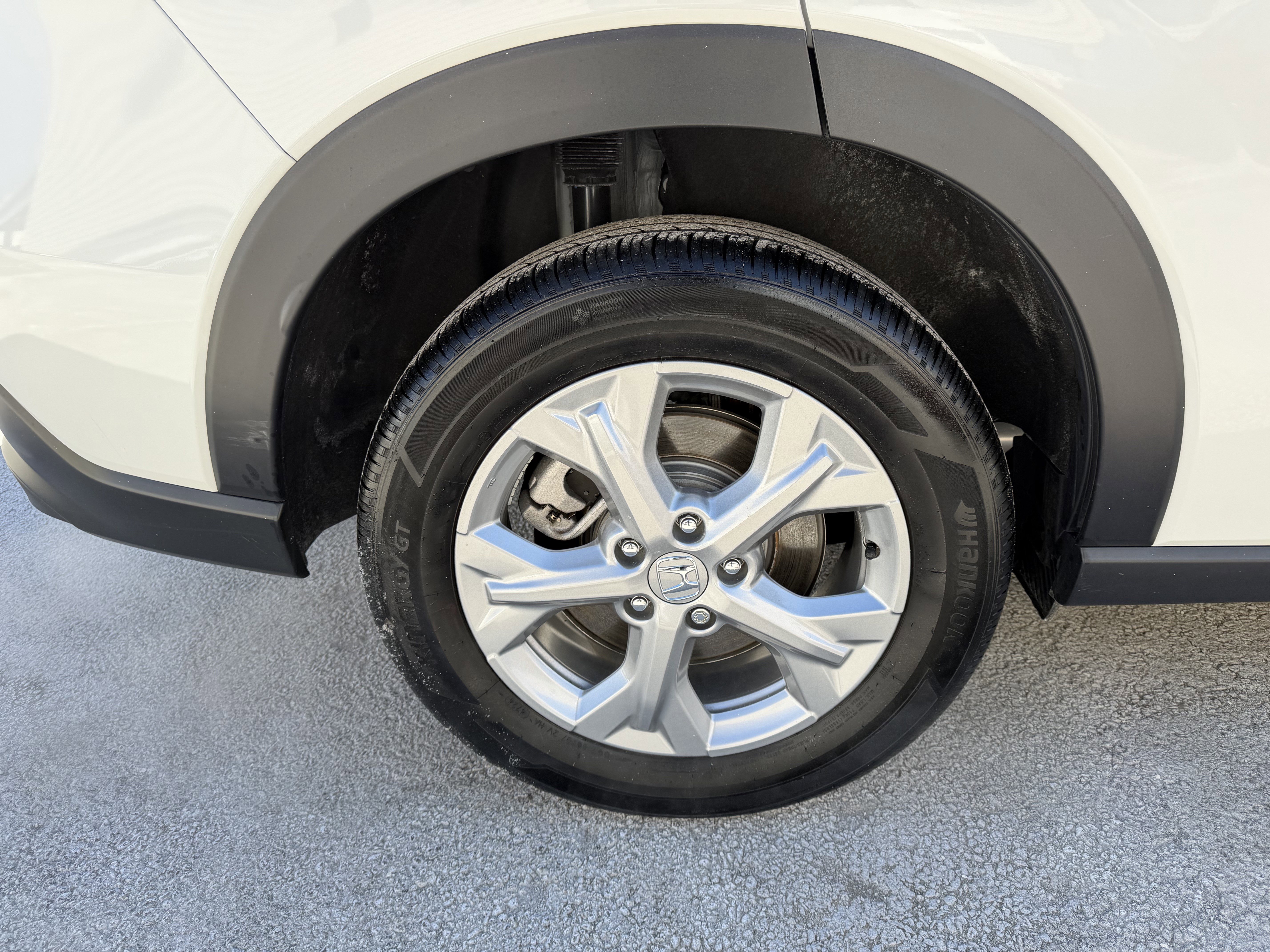 Used 2025 Honda HR-V LX image 9