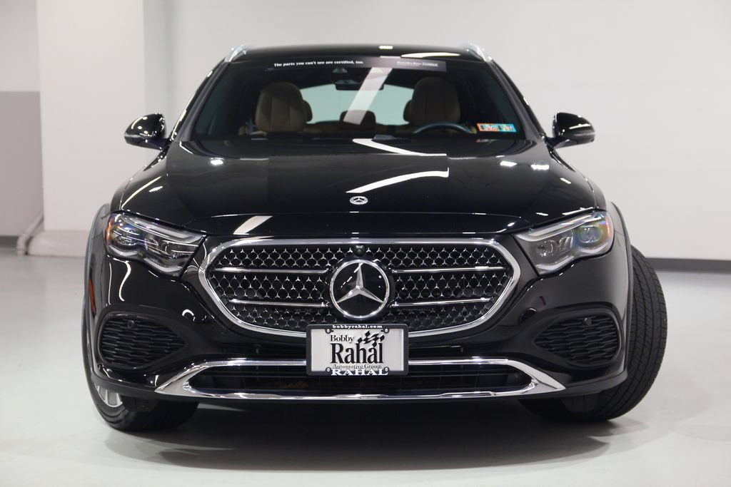Used 2024 Mercedes-Benz E 450 4MATIC All-Terrain Wagon image 9