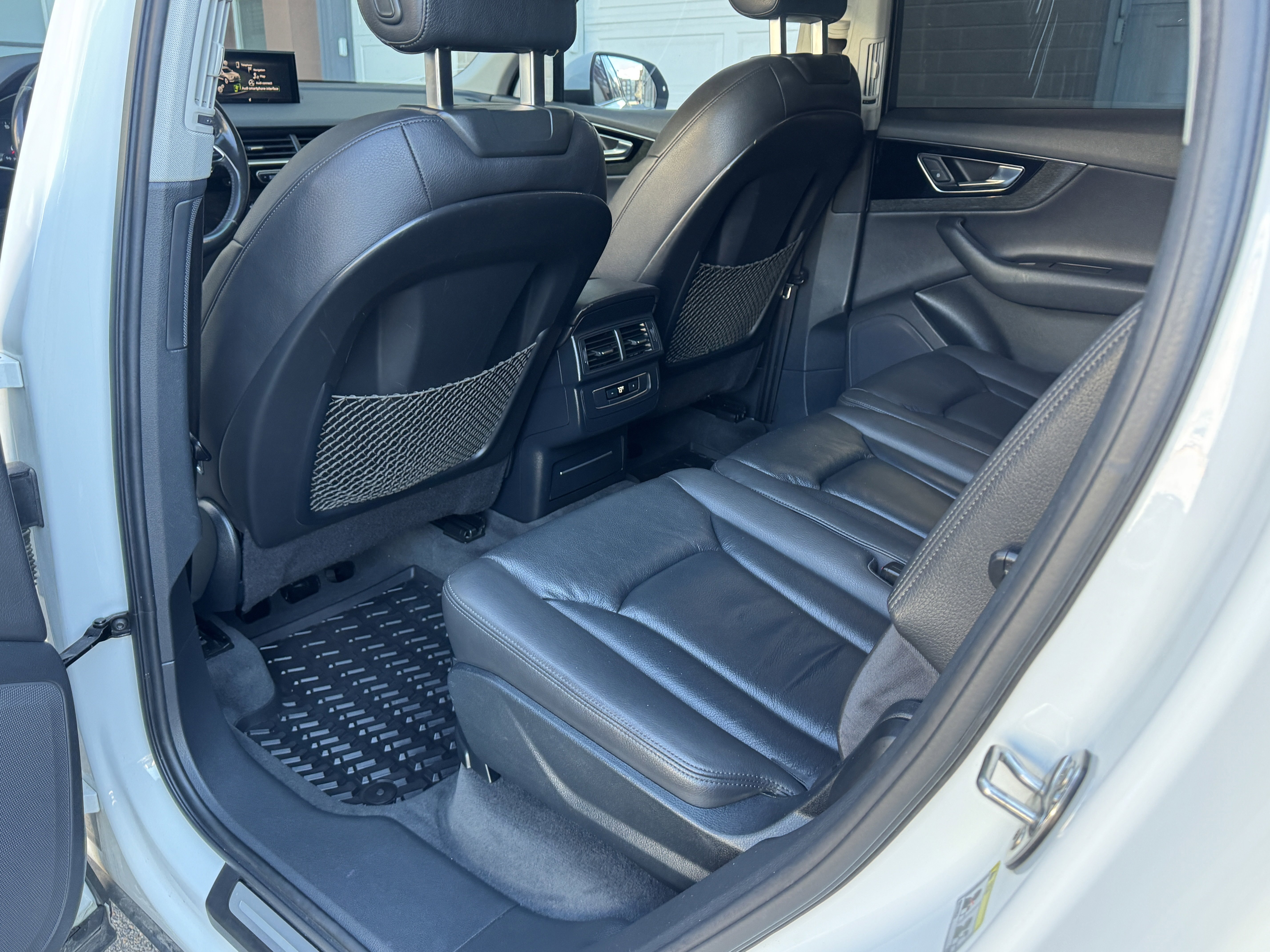 Used 2017 Audi Q7 3.0T Premium AWD/4WD image 27