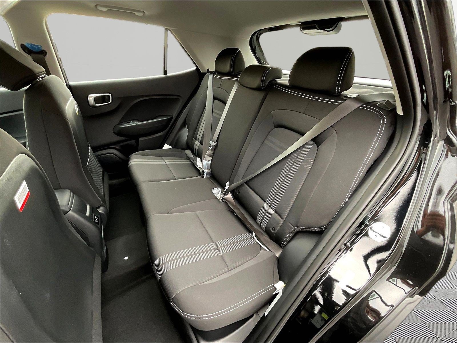 New 2026 Hyundai Venue SEL FWD image 18
