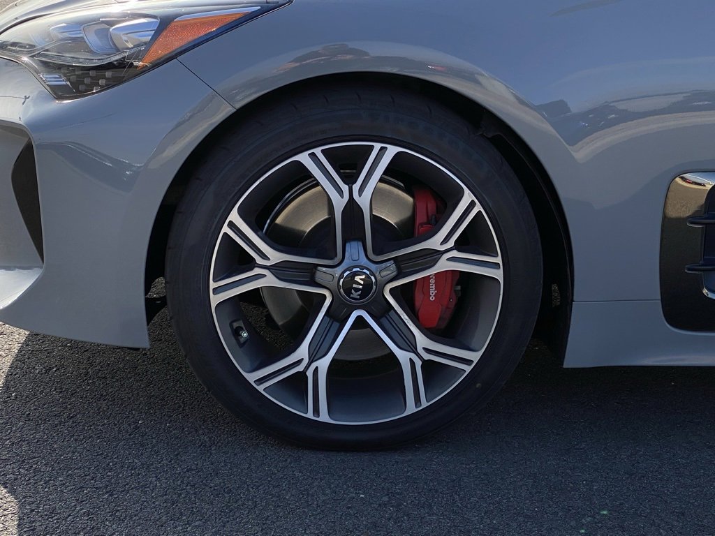 Used 2021 Kia Stinger GT2 image 32