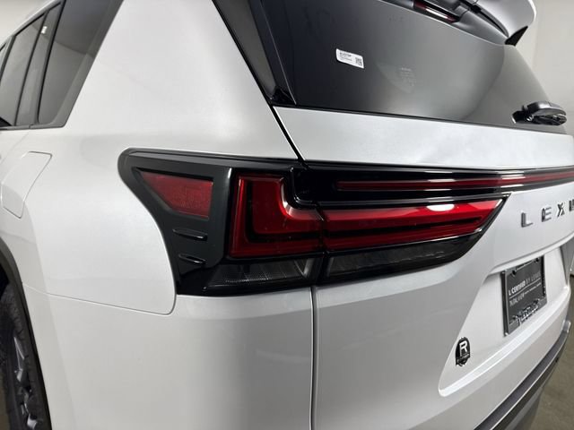 Certified 2025 Lexus LX 700h Overtrail AWD/4WD image 34