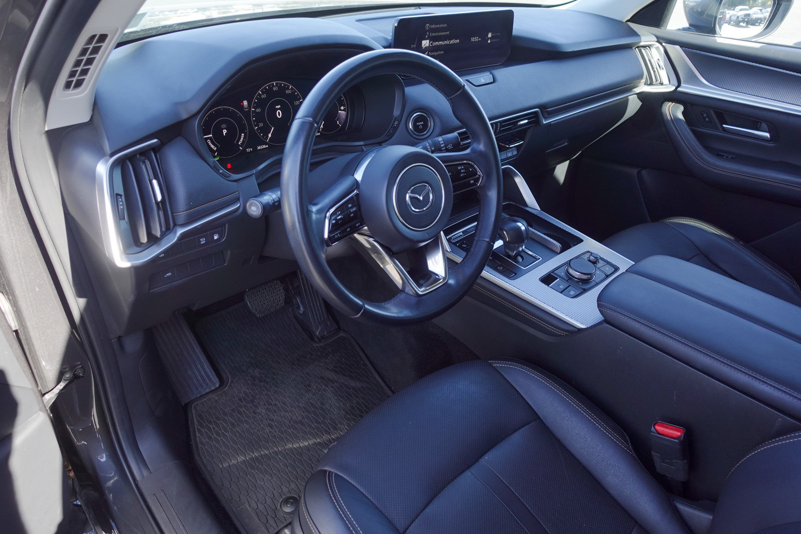 Used 2024 MAZDA CX-90 Plug-In Hybrid w/ Preferred AWD/4WD image 11