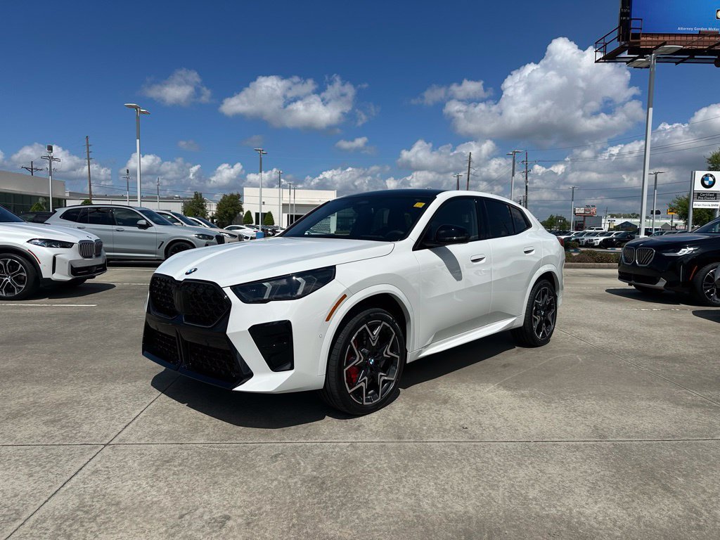 New 2026 BMW X2 xDrive28i w/ Technology Package