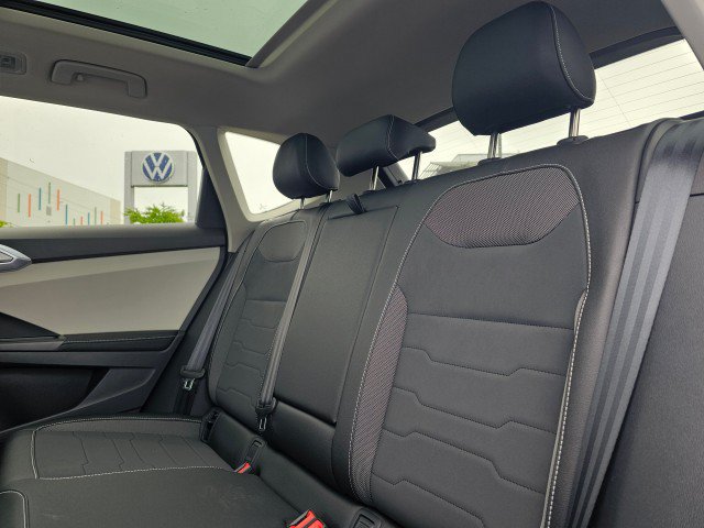New 2026 Volkswagen Taos SE AWD/4WD image 20