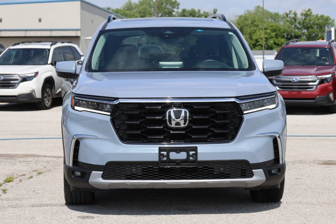 Used 2025 Honda Pilot Elite image 5