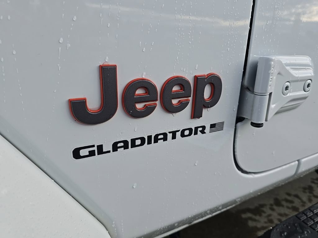 Used 2023 Jeep Gladiator Mojave w/ Trailer Tow Package image 33