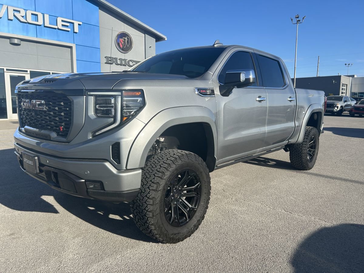 Used 2025 GMC Sierra 1500 SLT w/ SLT Premium Package