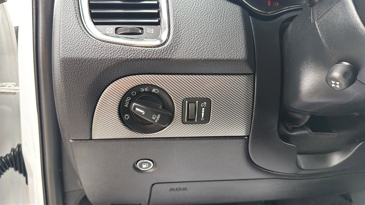 Used 2018 Dodge Durango R/T w/ Technology Group image 28