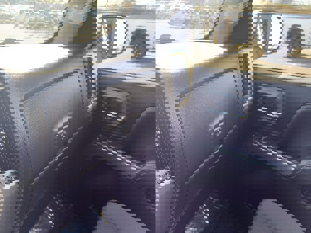 Used 2018 Chevrolet Silverado 1500 LT w/ All Star Edition image 12