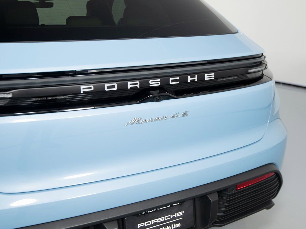 New 2026 Porsche Macan 4S Electric image 40