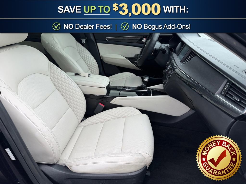 Used 2018 Kia Cadenza Limited image 22