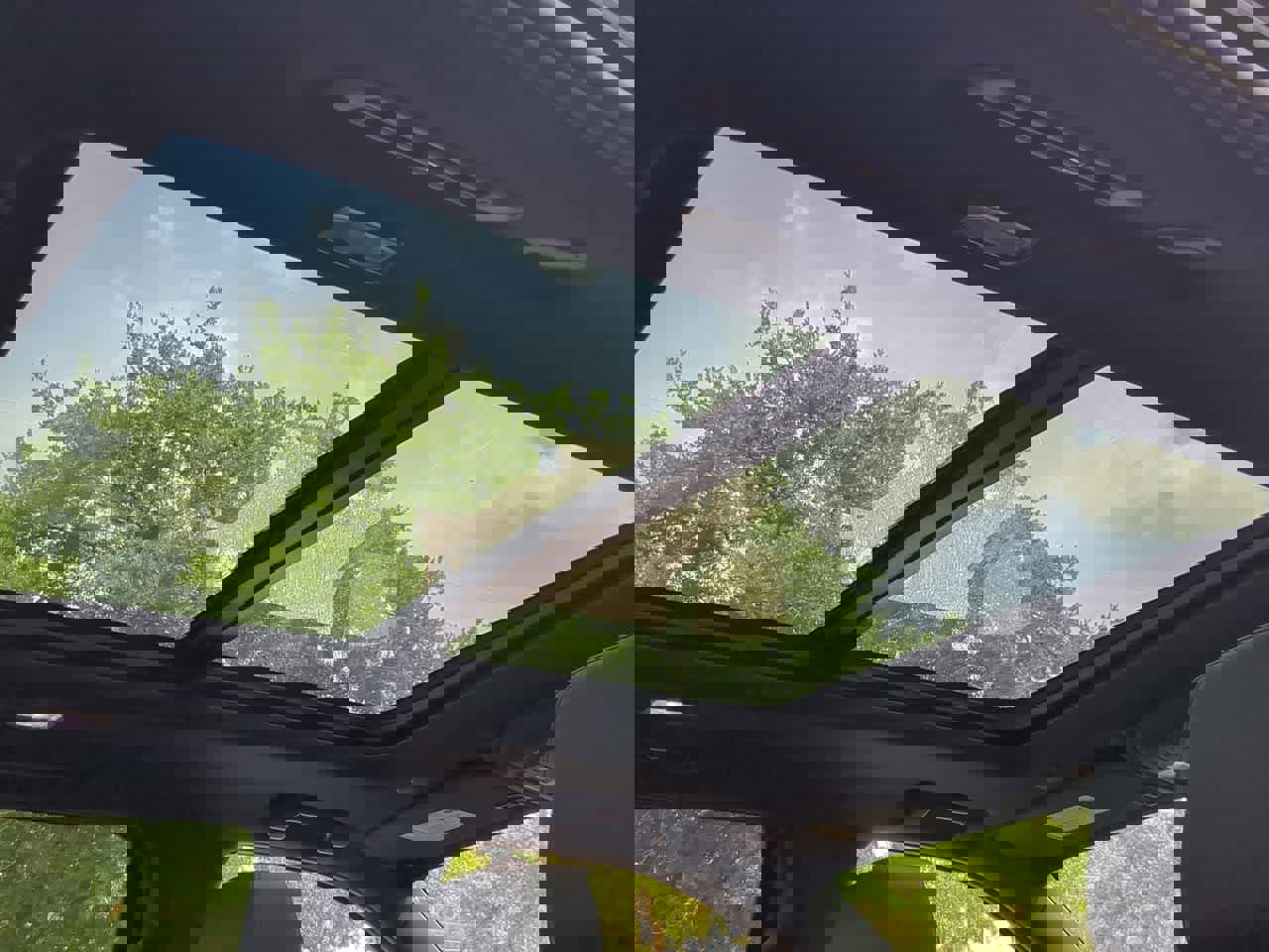 Used 2023 Chevrolet Tahoe Z71 AWD/4WD image 21