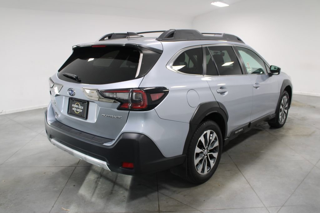 Used 2023 Subaru Outback Limited image 9