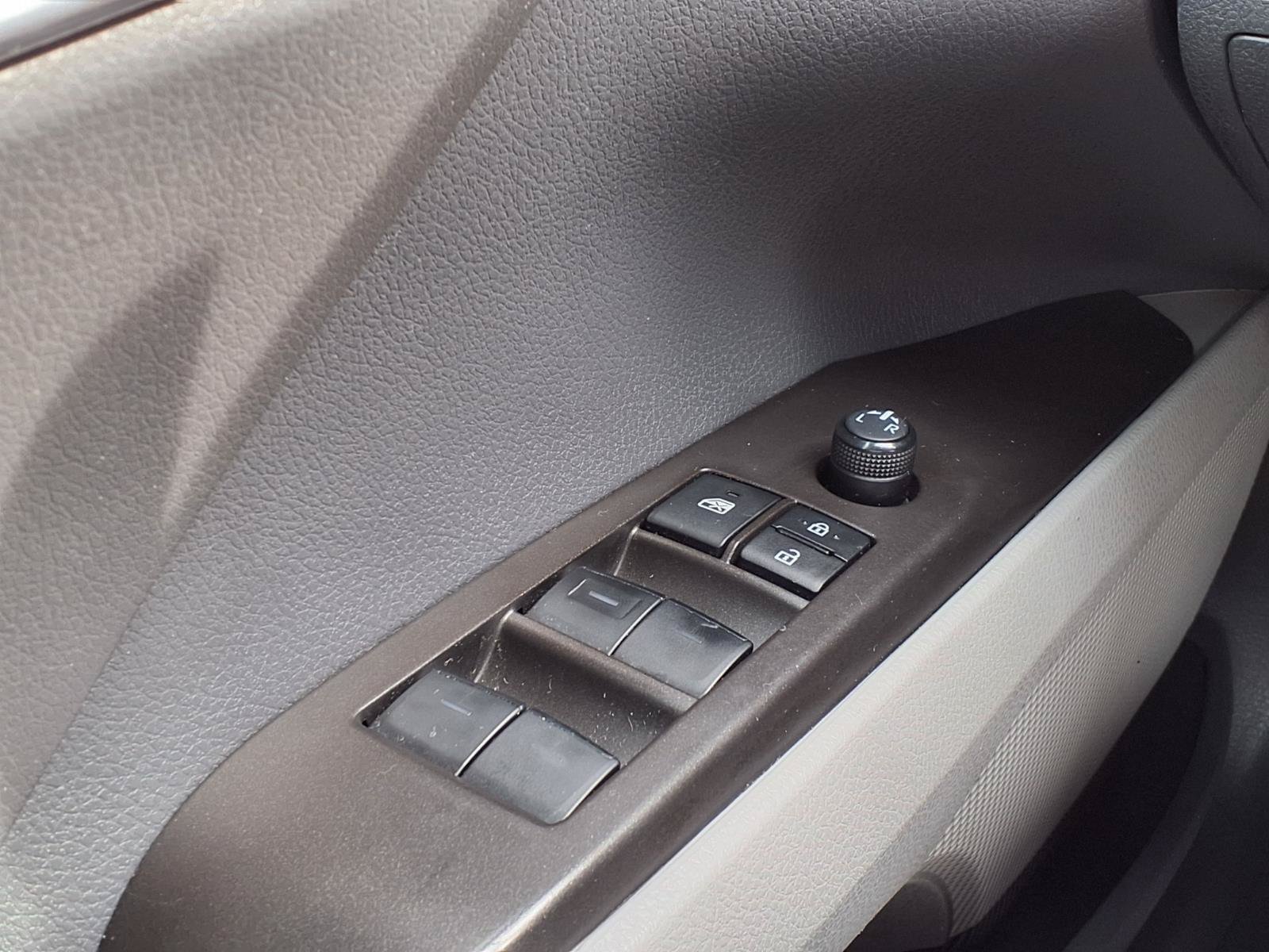 Used 2022 Toyota Camry LE FWD image 28