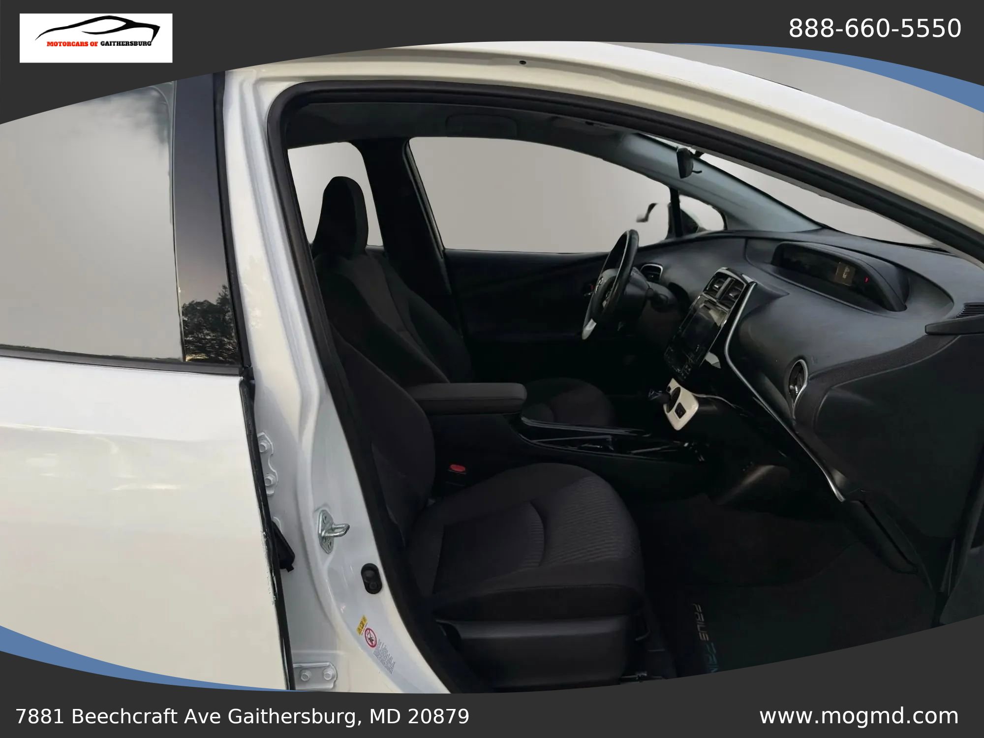 Used 2018 Toyota Prius Prime Plus w/ Carpet Mat Package image 23