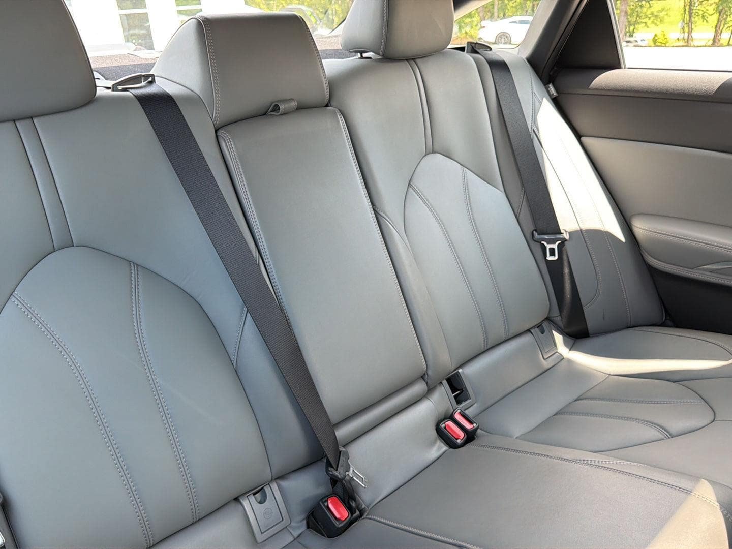 Used 2022 Toyota Avalon XLE w/ Moonroof Package FWD image 41