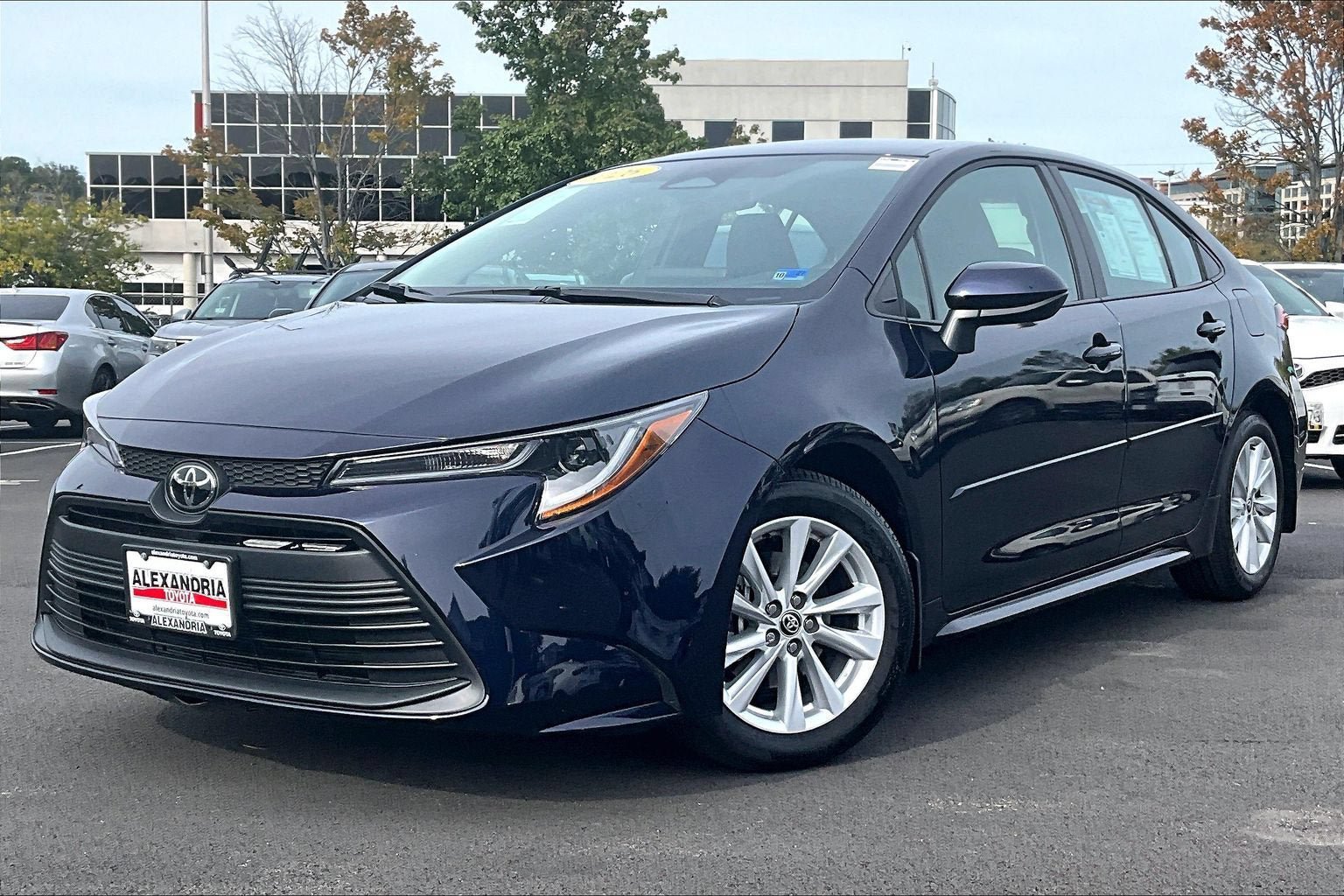 Used 2026 Toyota Corolla LE w/ LE Premium Package FWD image 1
