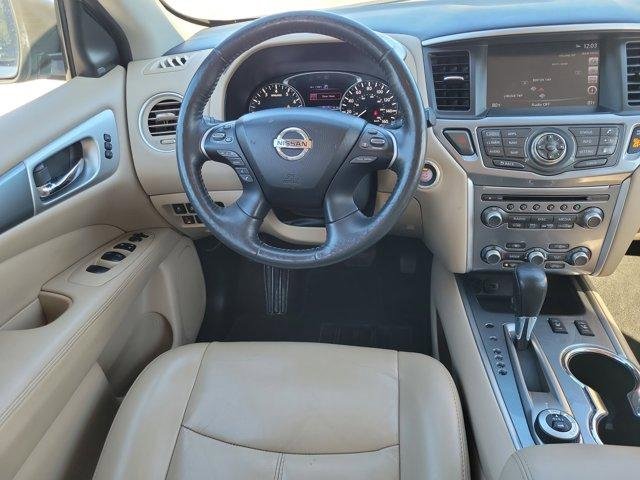Used 2020 Nissan Pathfinder SL image 15