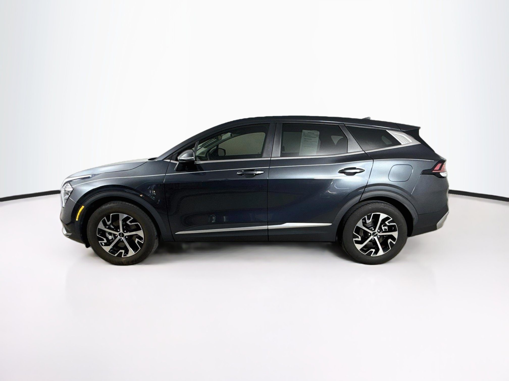 Used 2023 Kia Sportage EX FWD image 7