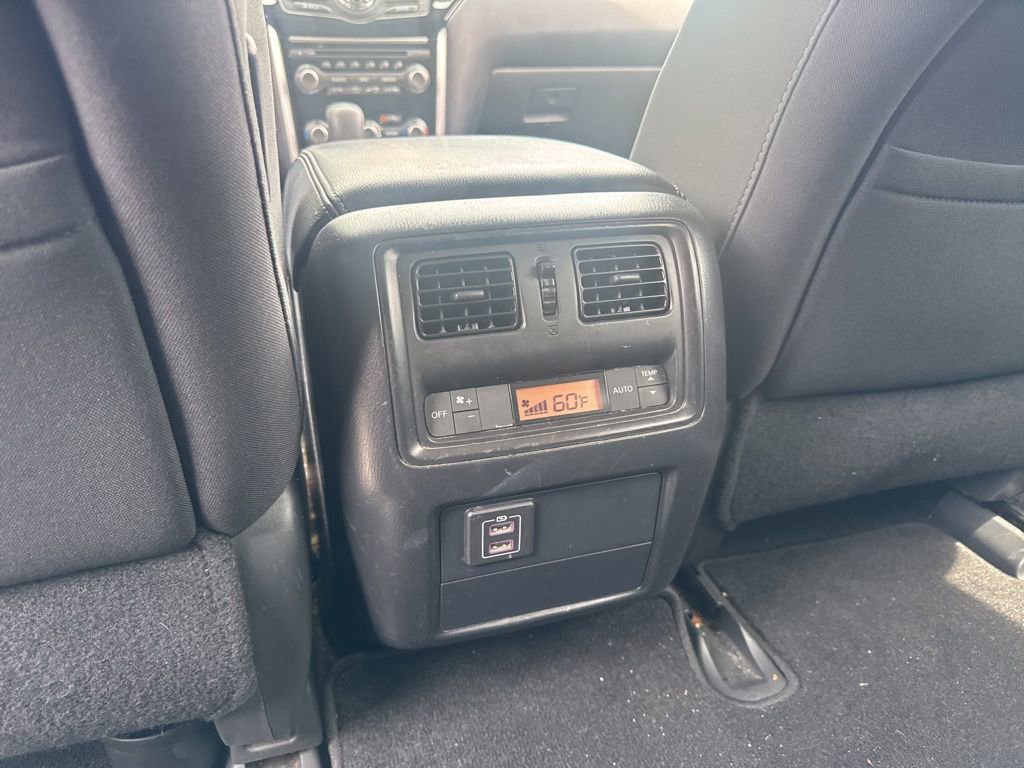 Used 2018 Nissan Pathfinder S FWD image 11