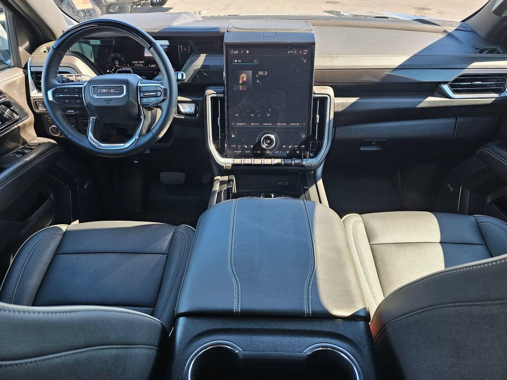 Used 2025 GMC Yukon XL Elevation w/ Elevation Premium Package AWD/4WD image 22