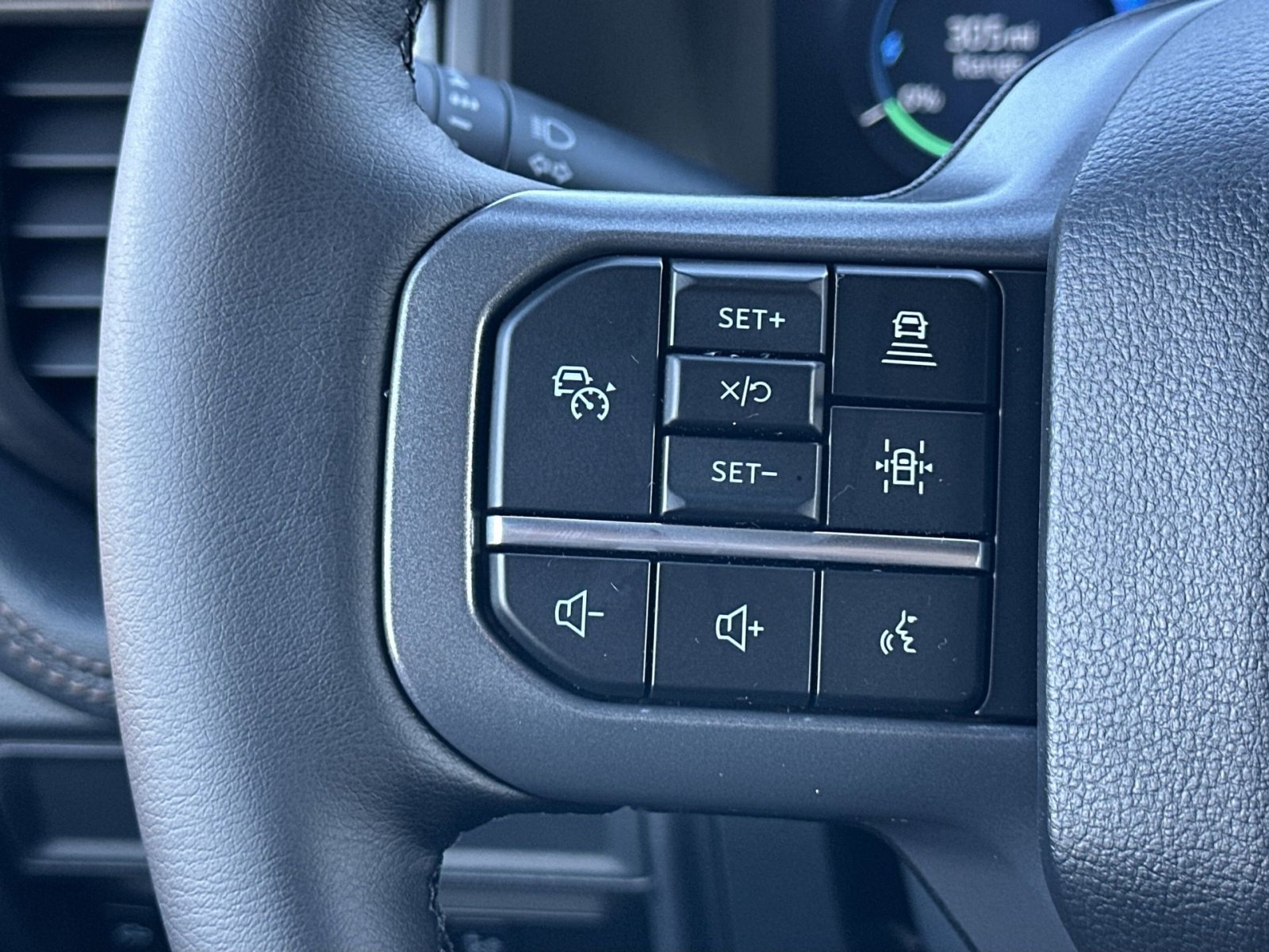 New 2025 Ford F150 Lightning Lariat image 21