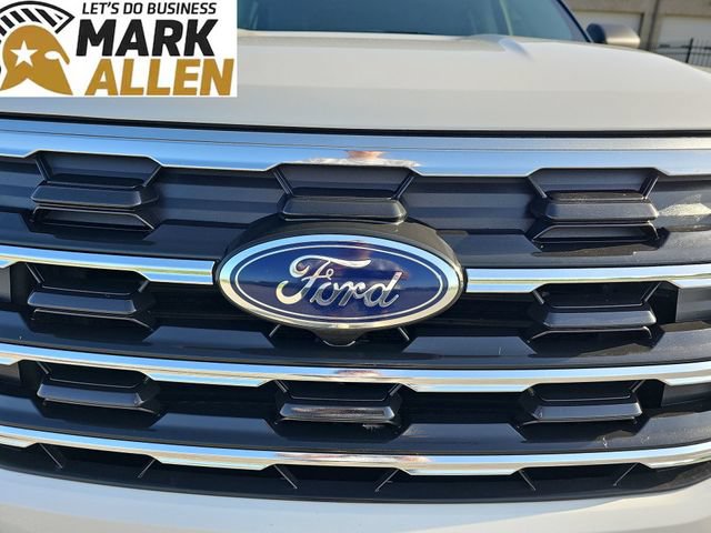 Used 2025 Ford Explorer Active AWD/4WD image 30