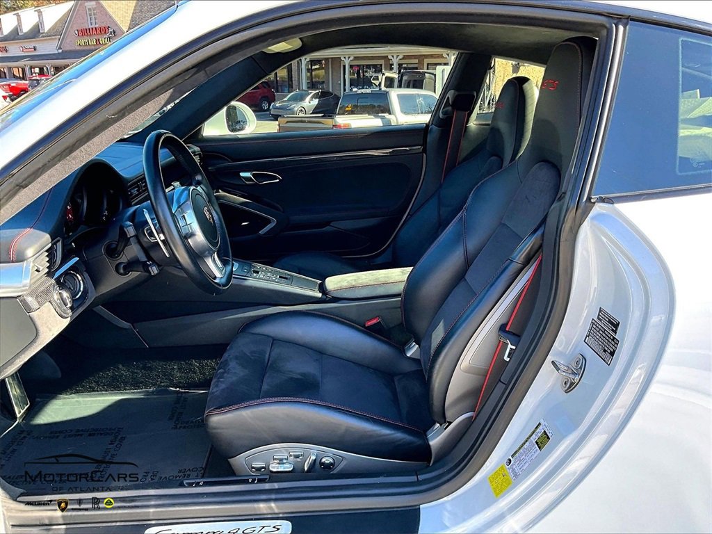 Used 2015 Porsche 911 Carrera 4 GTS image 21