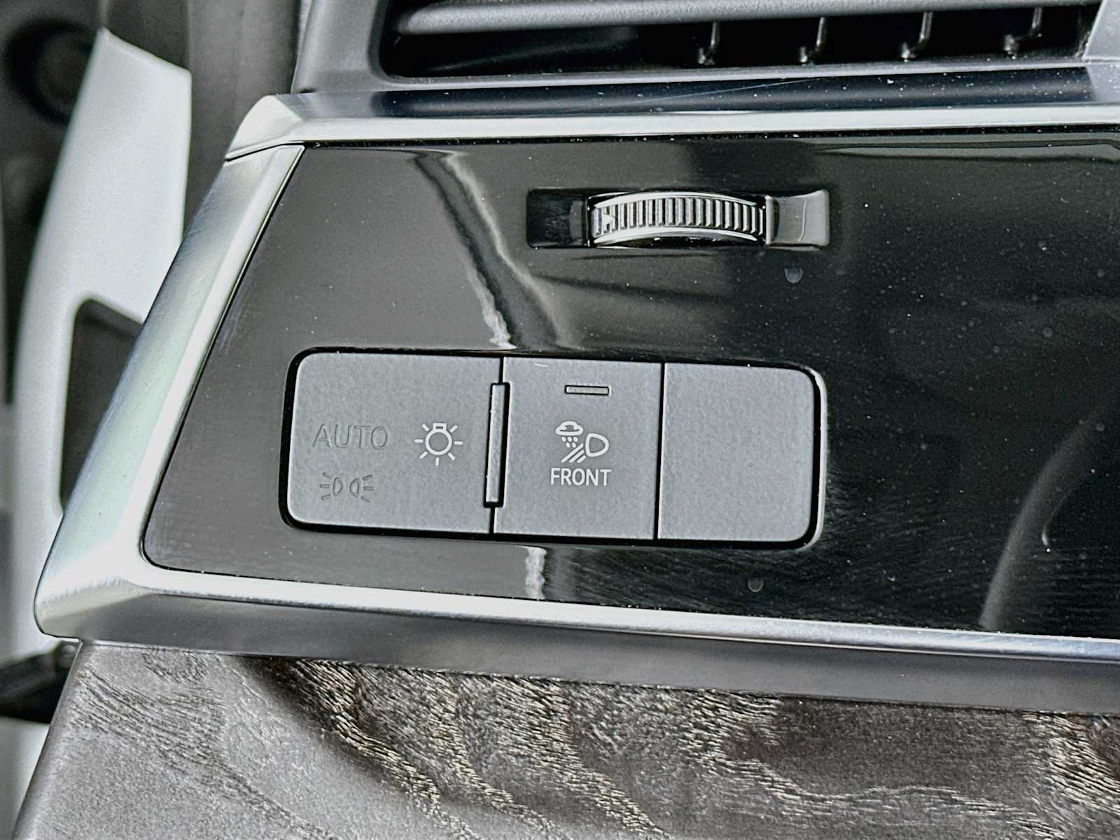 Certified 2023 Audi Q8 Premium w/ Convenience Package AWD/4WD image 10