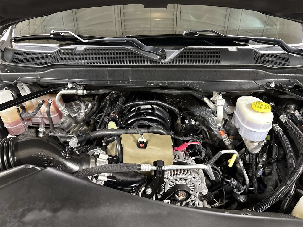 Used 2024 RAM 3500 Tradesman w/ Chrome Appearance Group AWD/4WD image 24
