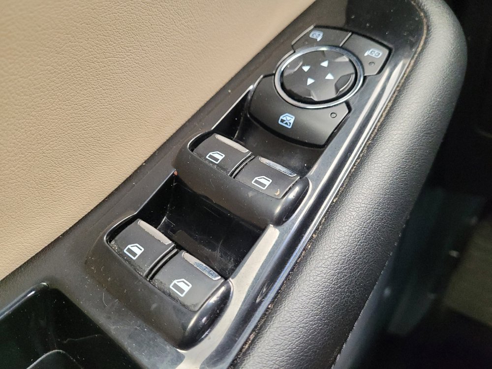 Used 2016 Ford Edge SEL w/ Equipment Group 201A image 27