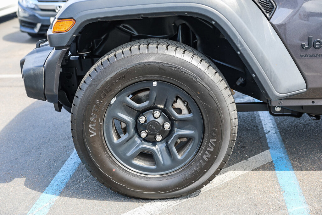 Used 2024 Jeep Wrangler Unlimited Sport AWD/4WD image 26