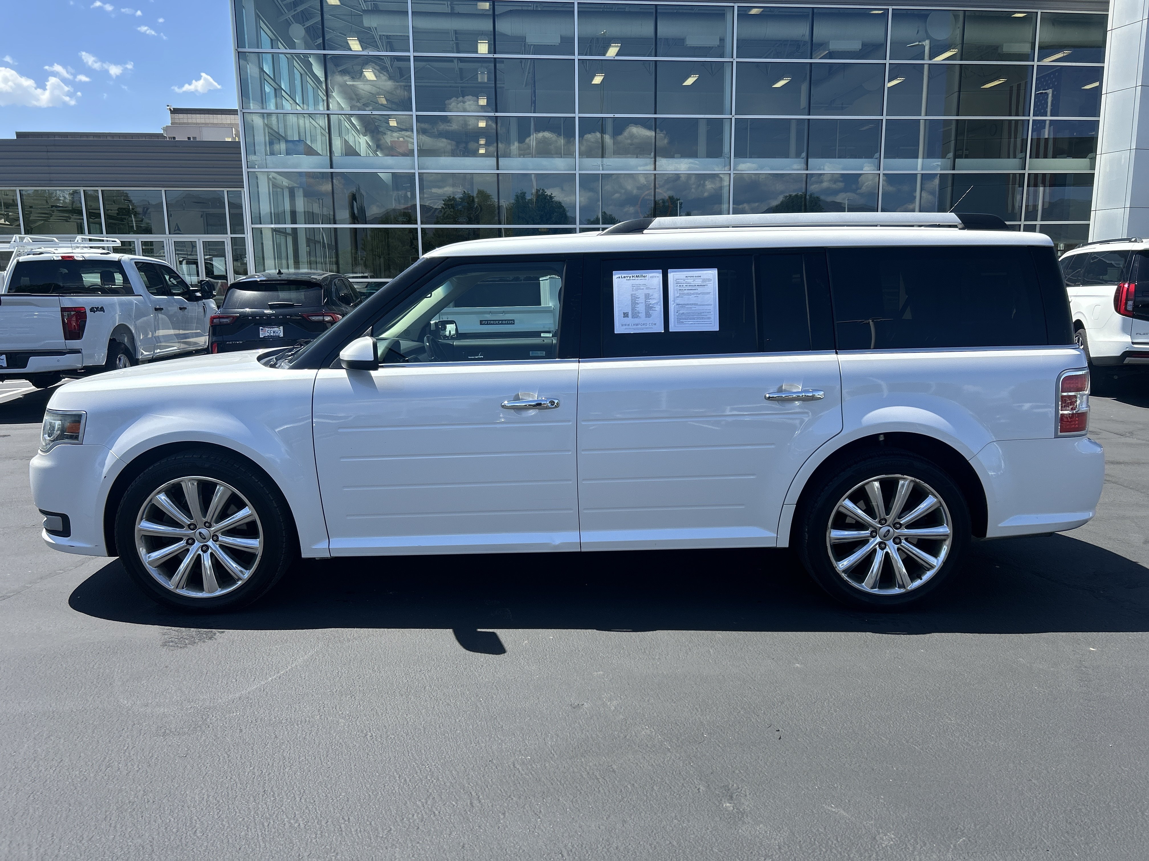 Used 2014 Ford Flex Limited w/ Class III Trailer Tow Package AWD/4WD image 2