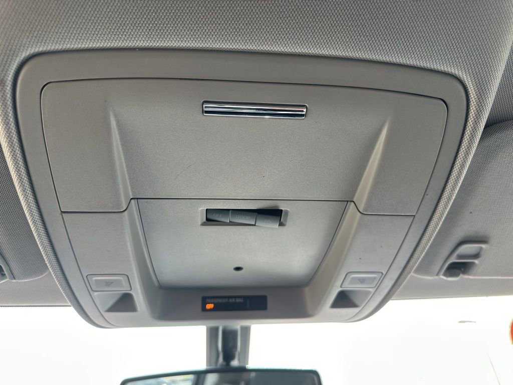 Used 2018 Chevrolet Silverado 1500 LT image 9