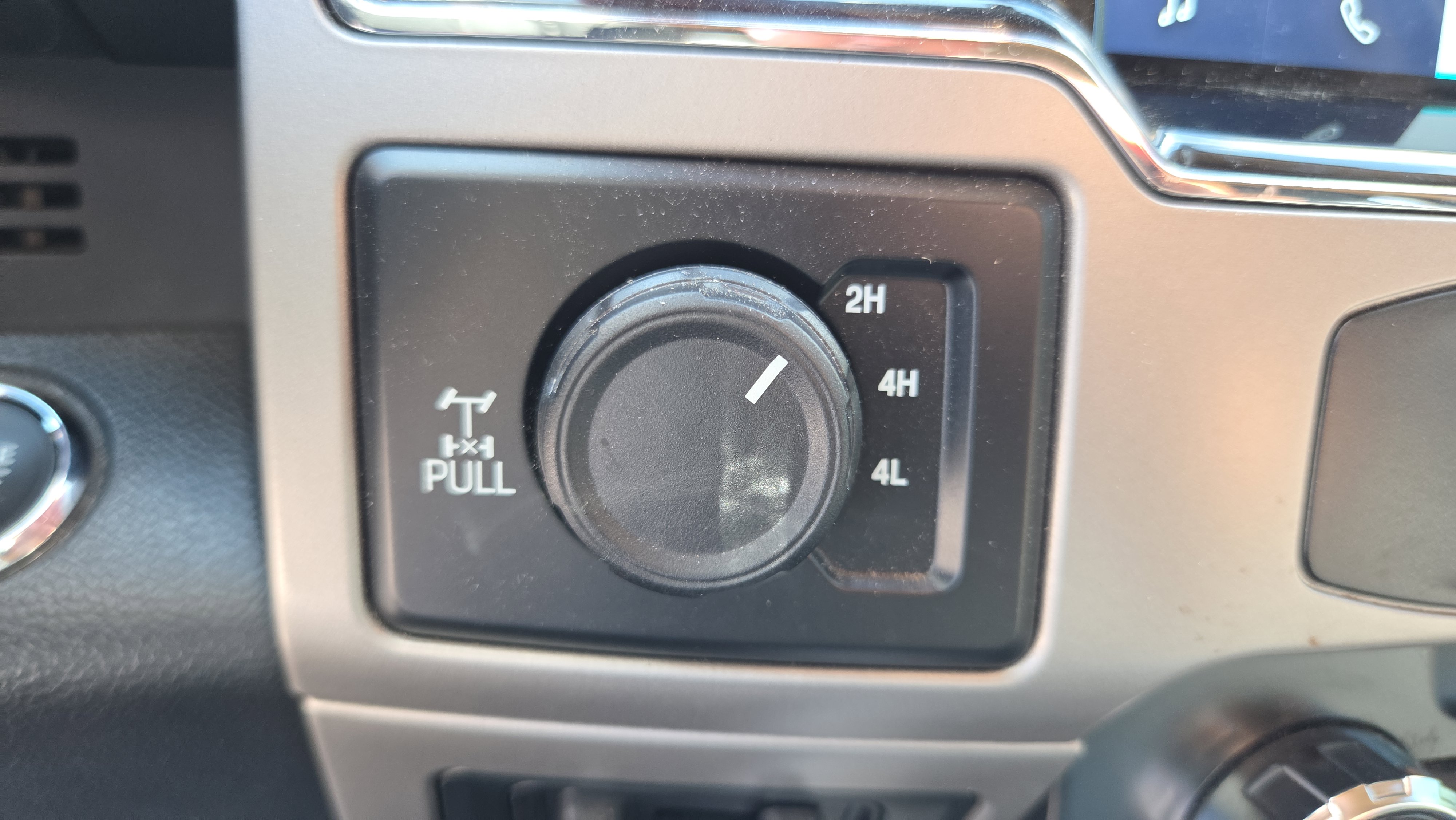 Used 2022 Ford F250 Lariat w/ Lariat Ultimate Package image 27